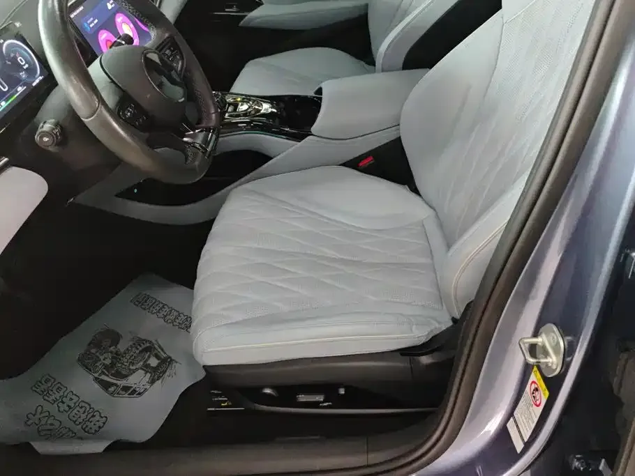 BYD Seal — фото 7