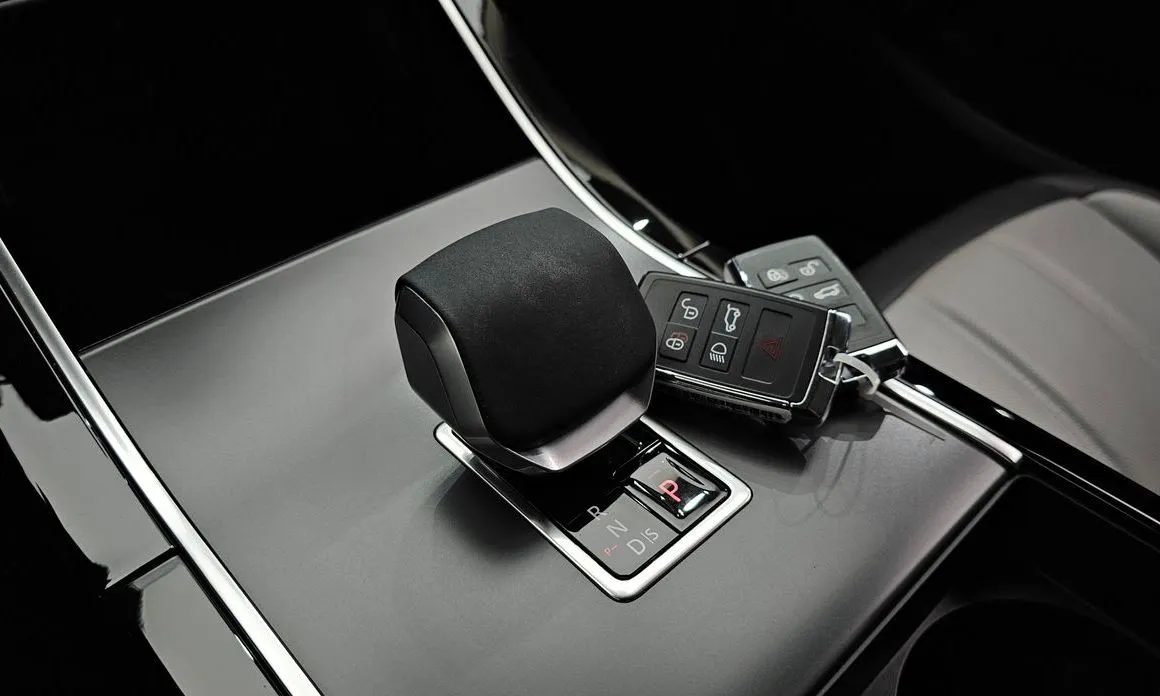 Land Rover Range Rover Evoque — фото 4