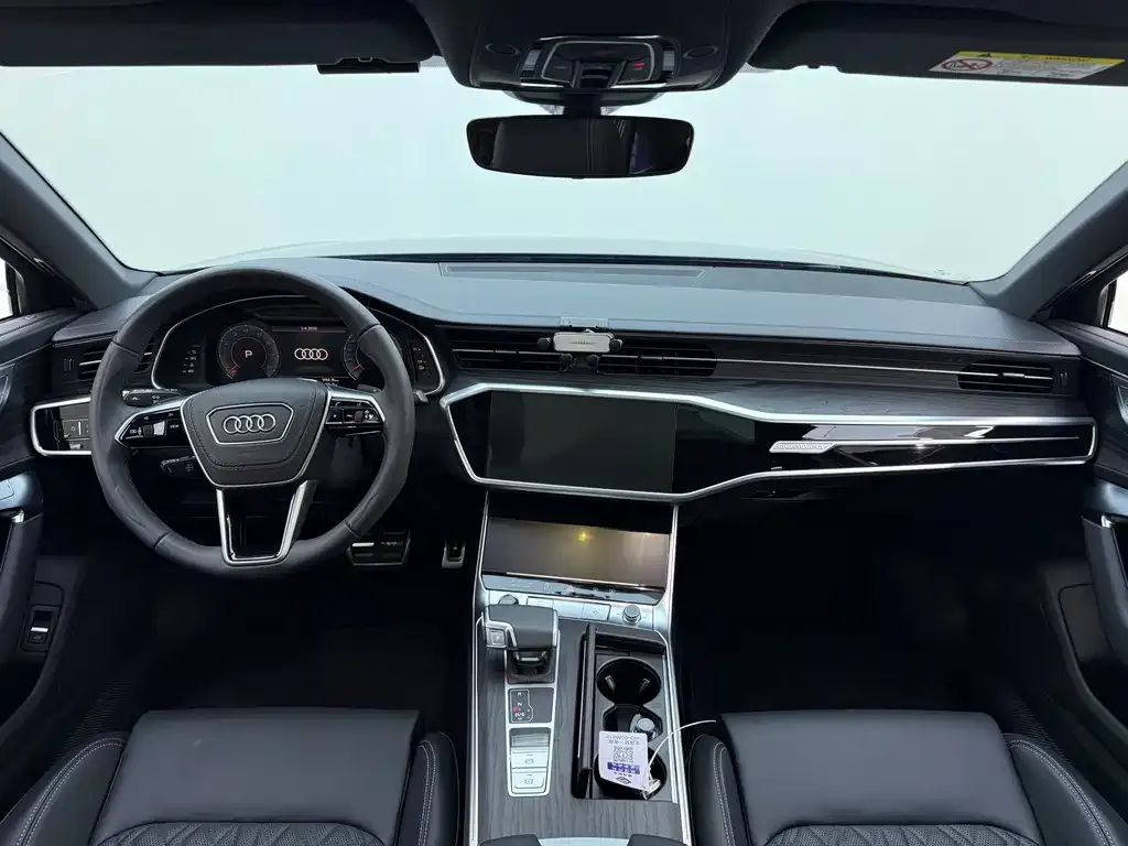 Audi A6L — фото 5