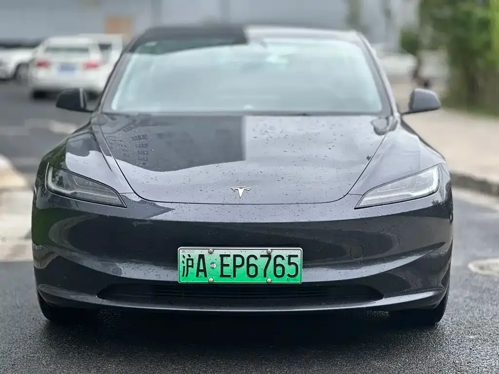 Tesla Model 3 — фото 6