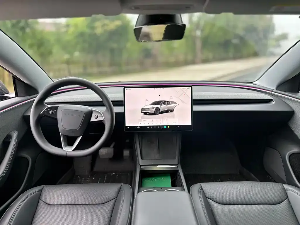 Tesla Model 3 — фото 4