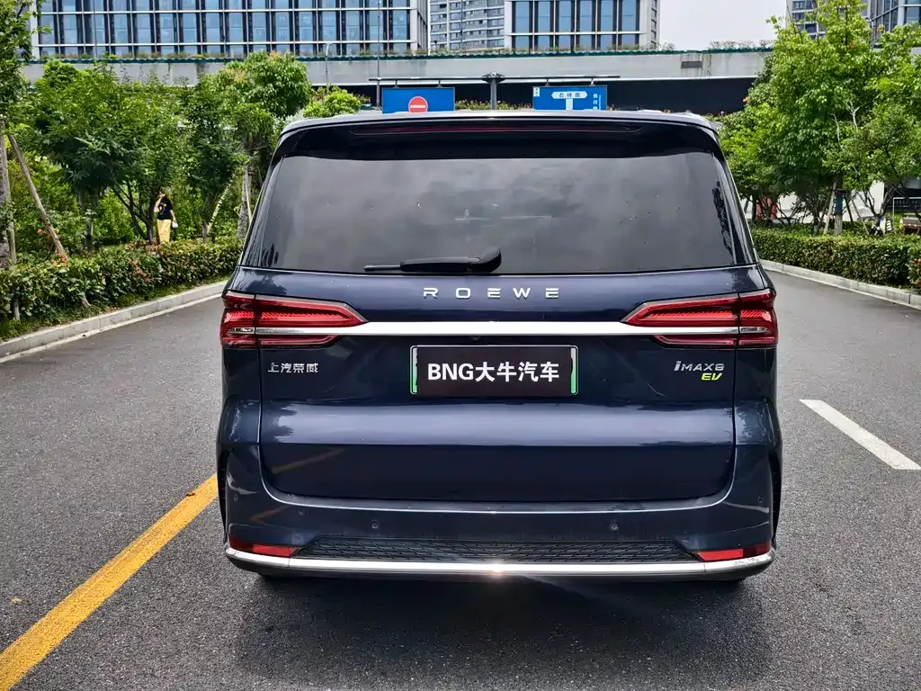 Roewe iMAX8 New Energy — фото 8