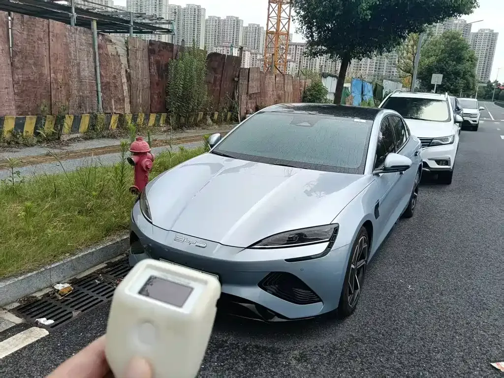 BYD Seal — фото 4