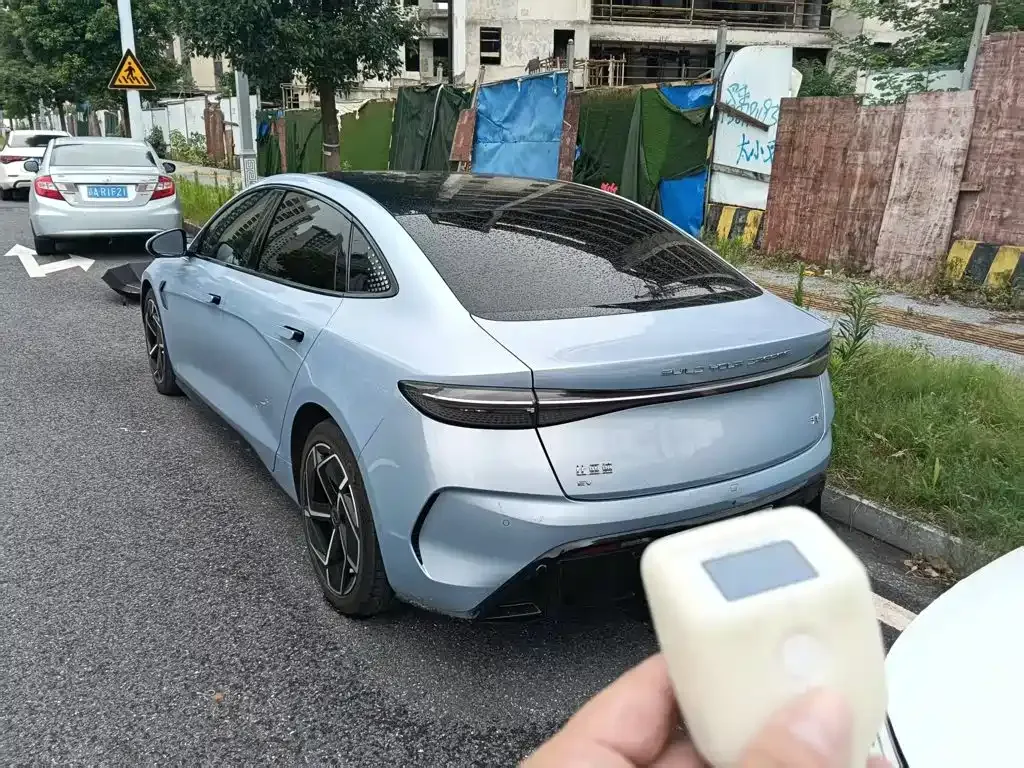 BYD Seal — фото 6