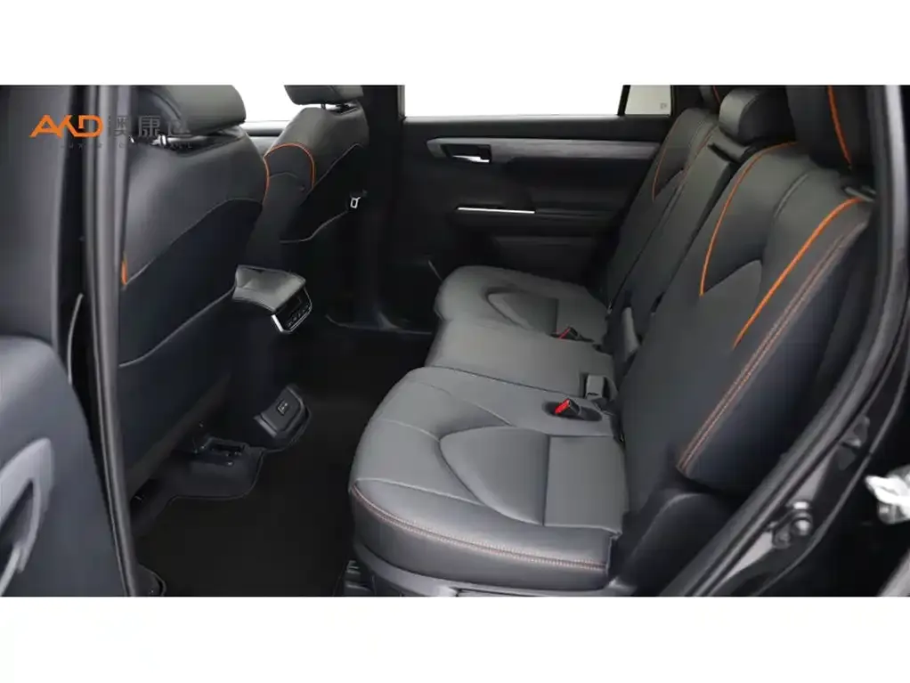 Toyota Crown Kluger 2026 из CN, фото 4