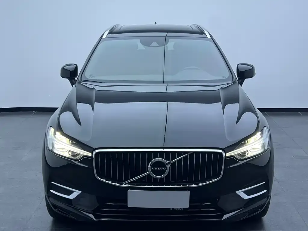 Volvo XC60 — фото 2