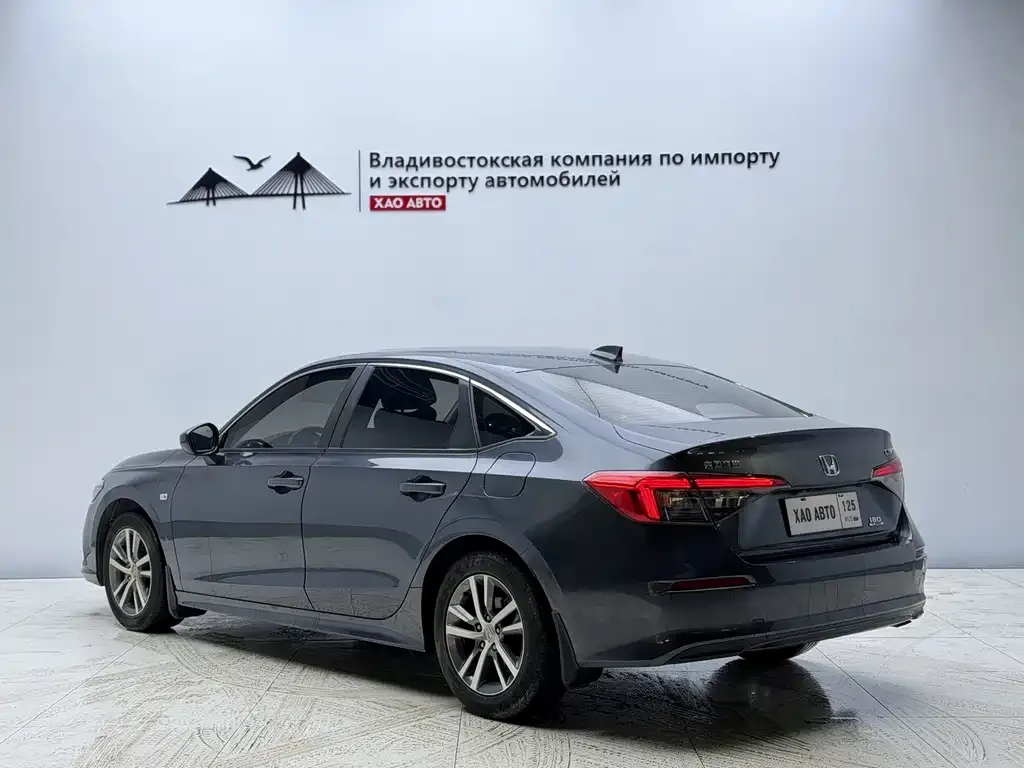 Honda Civic — фото 7