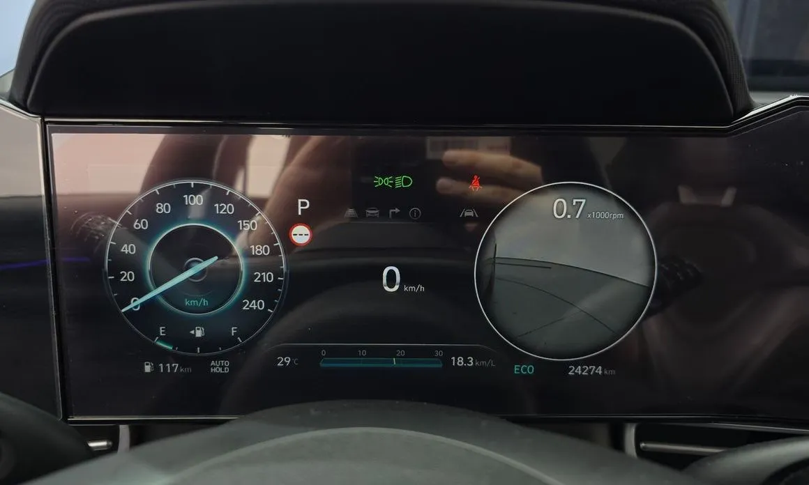 Hyundai AVANTE 2024 из KR, фото 2