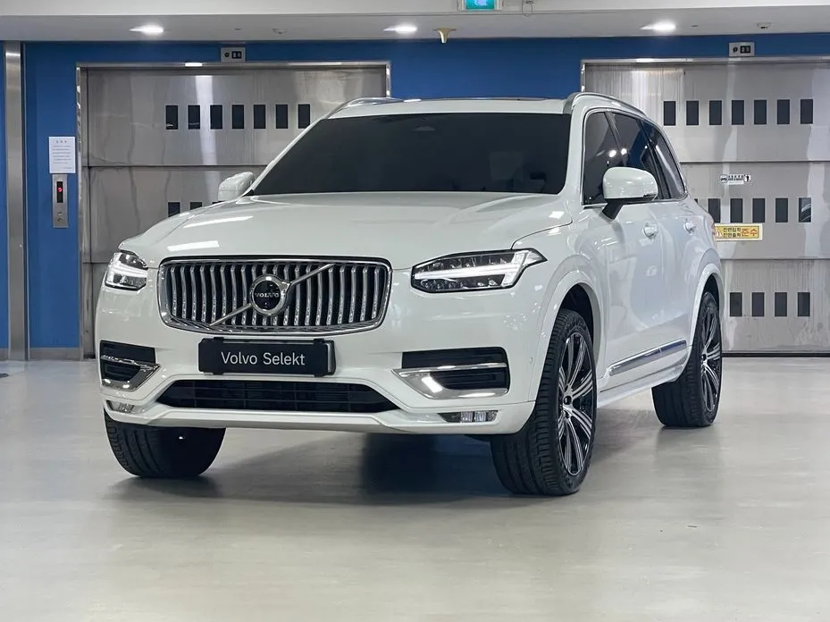 Volvo XC90 — фото 1