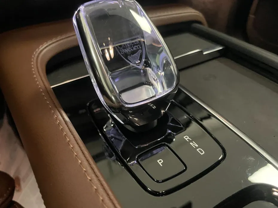 Volvo XC90 — фото 10