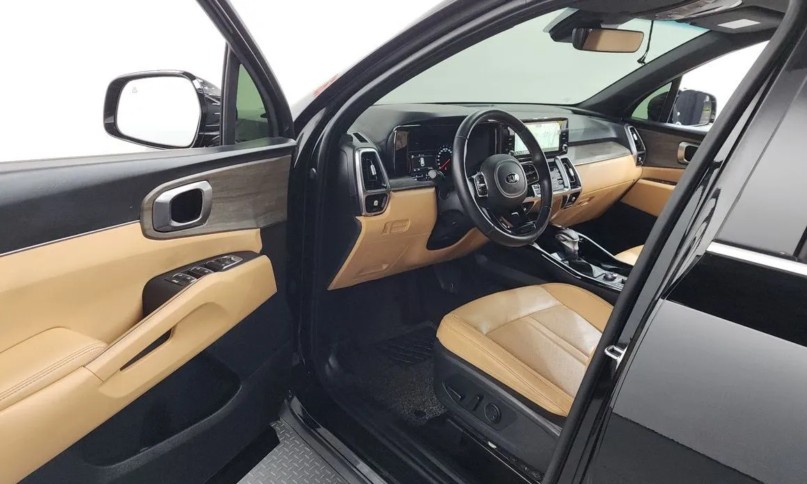 Kia Sorento — фото 7