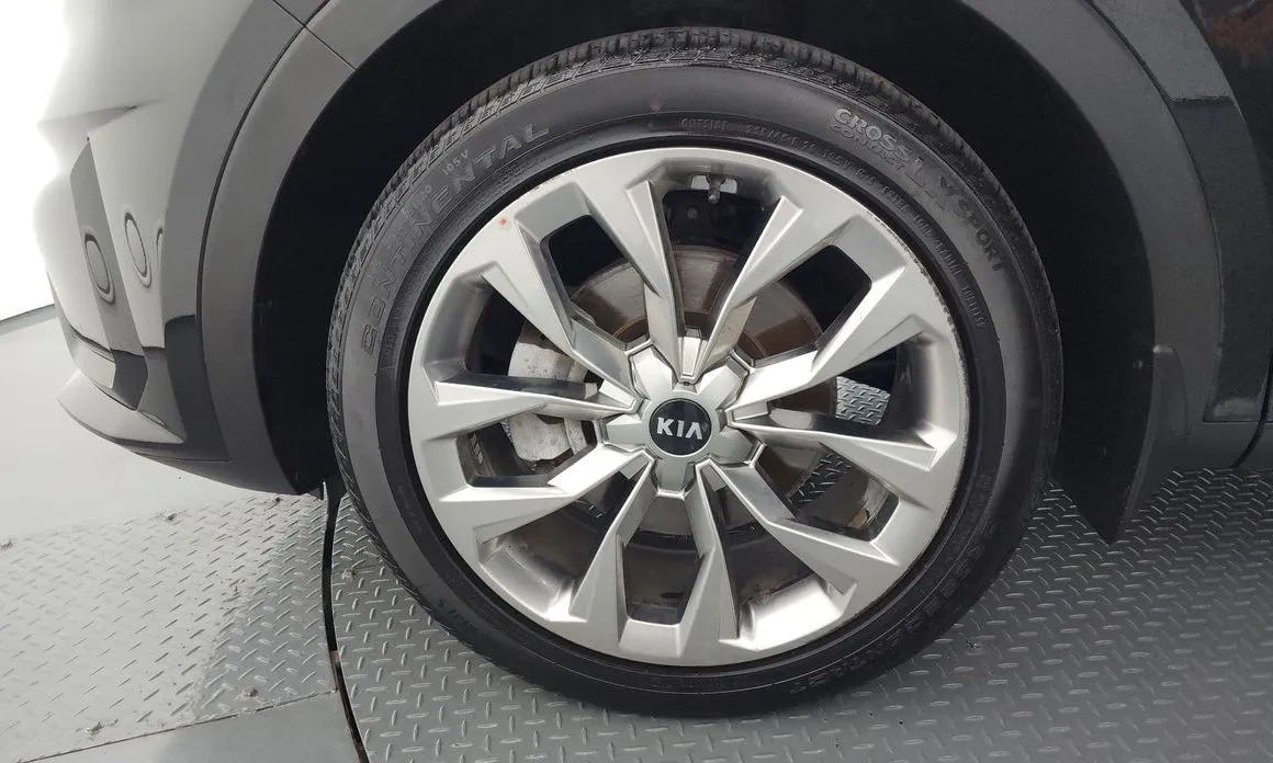 Kia Sorento — фото 9