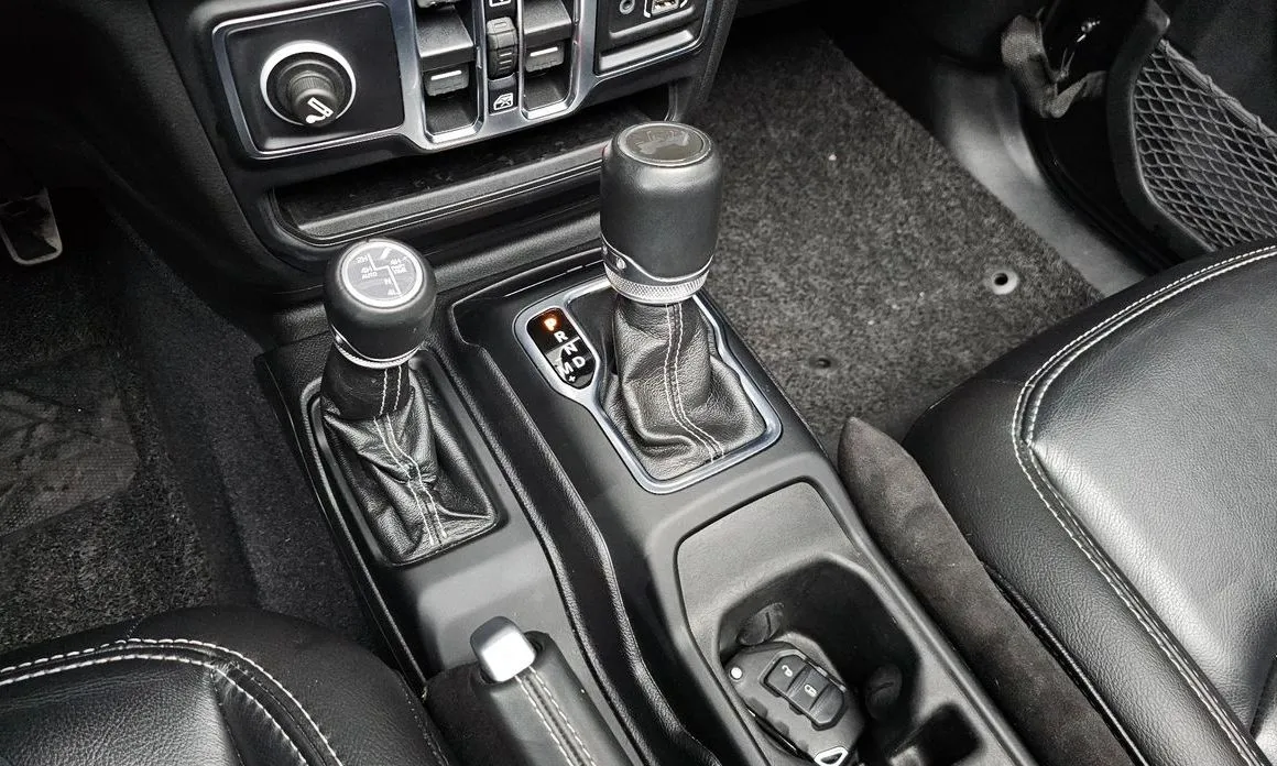 Jeep Wrangler 2021 из KR, фото 6
