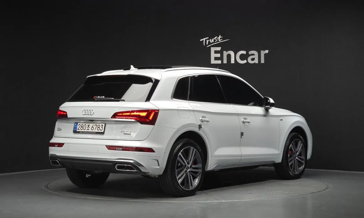 Audi Q5 2022 из KR, фото 9