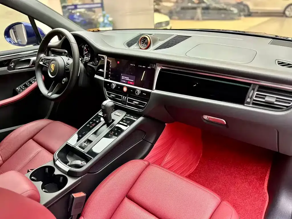 Porsche Macan — фото 10