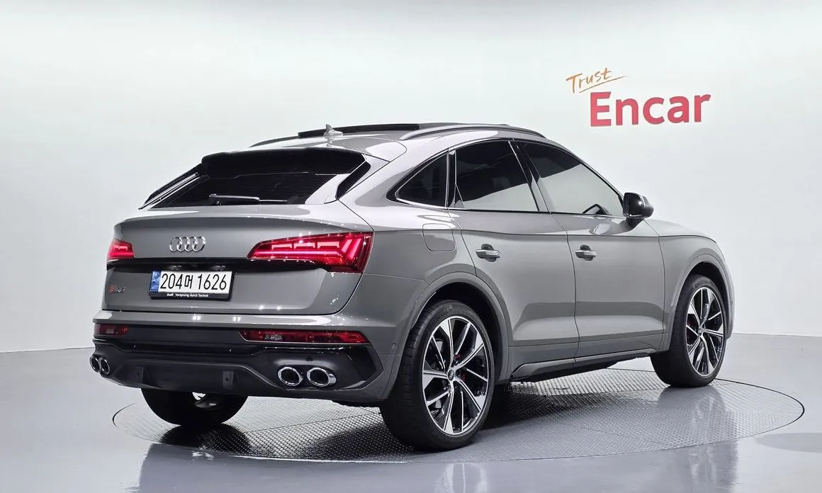 Audi SQ5 2023 из KR, фото 9