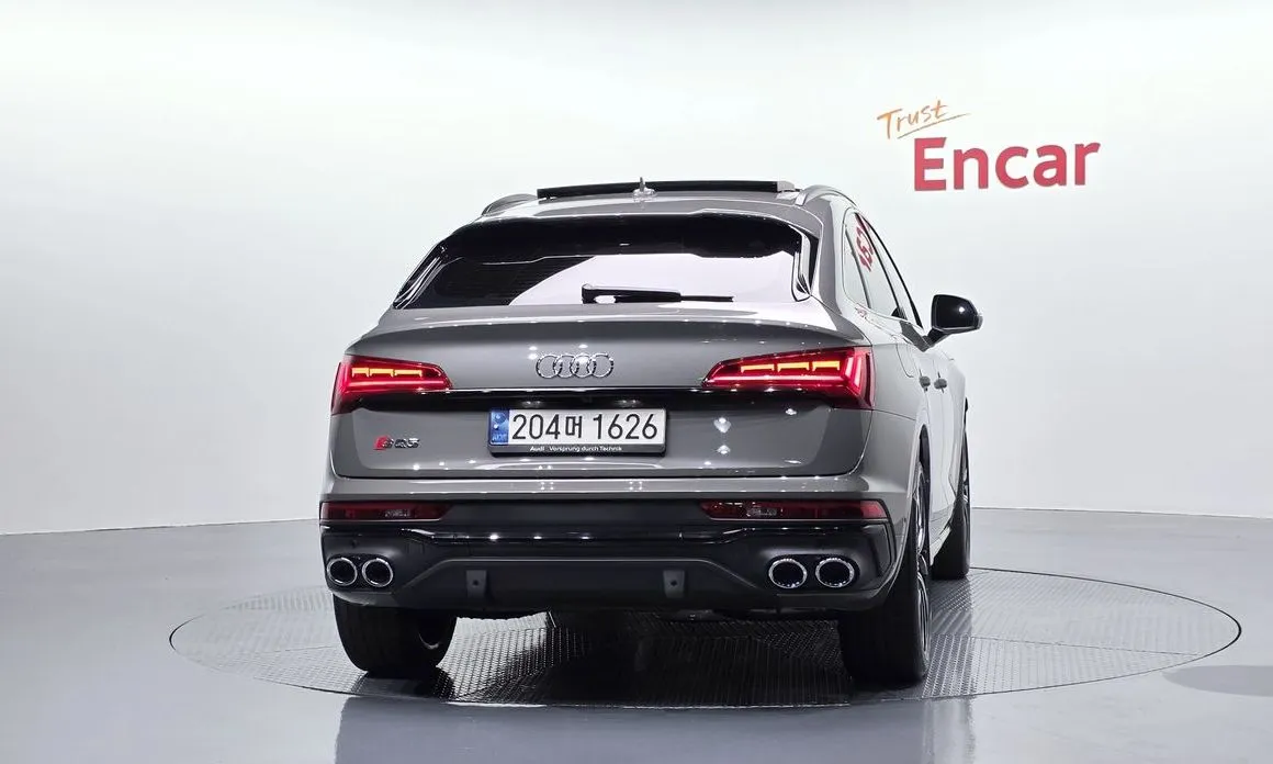 Audi SQ5 2023 из KR, фото 2