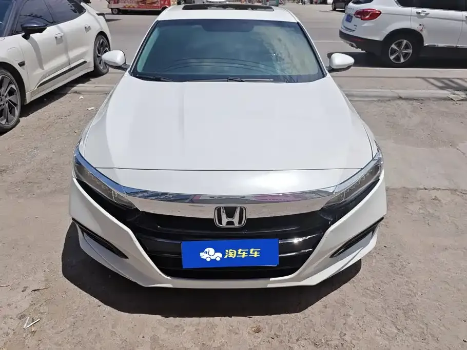 Honda Accord — фото 7