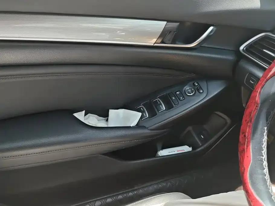 Honda Accord — фото 5