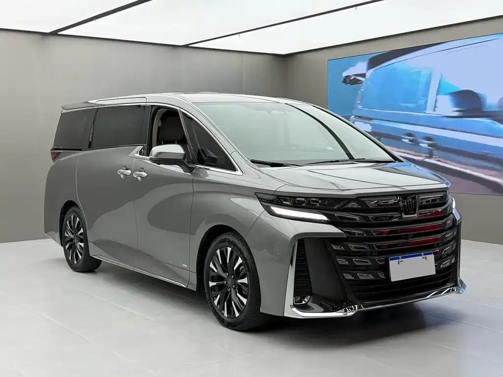 Toyota Vellfire — фото 10