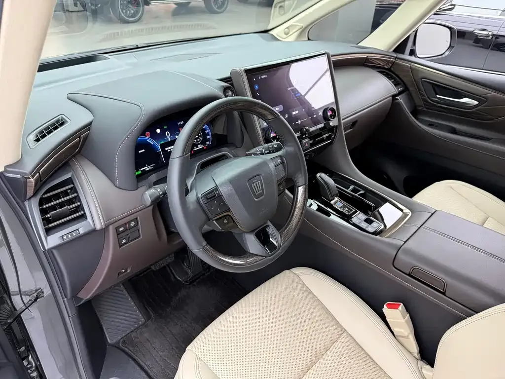 Toyota Vellfire — фото 5