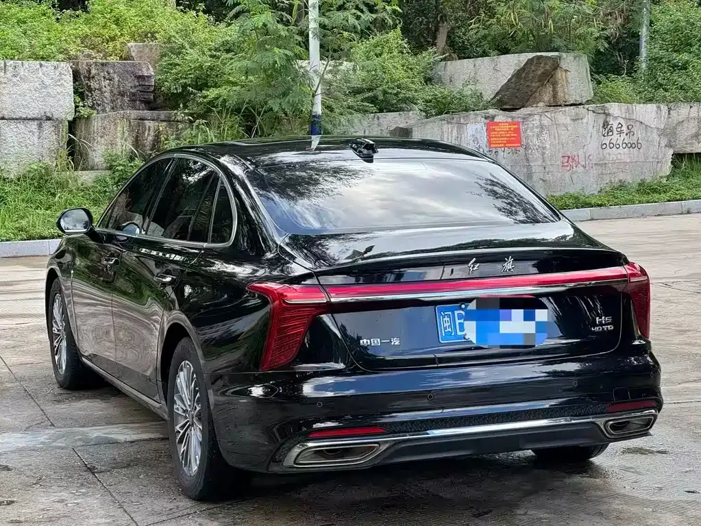 Hongqi H5 — фото 8