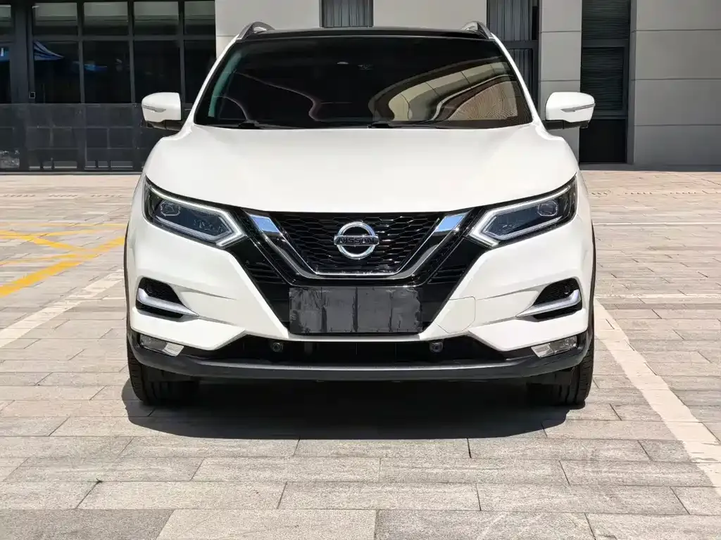 Nissan Qashqai — фото 8