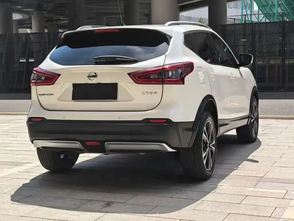 Nissan Qashqai — фото 5