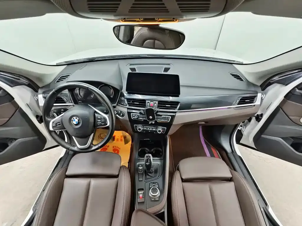 BMW X1 — фото 10