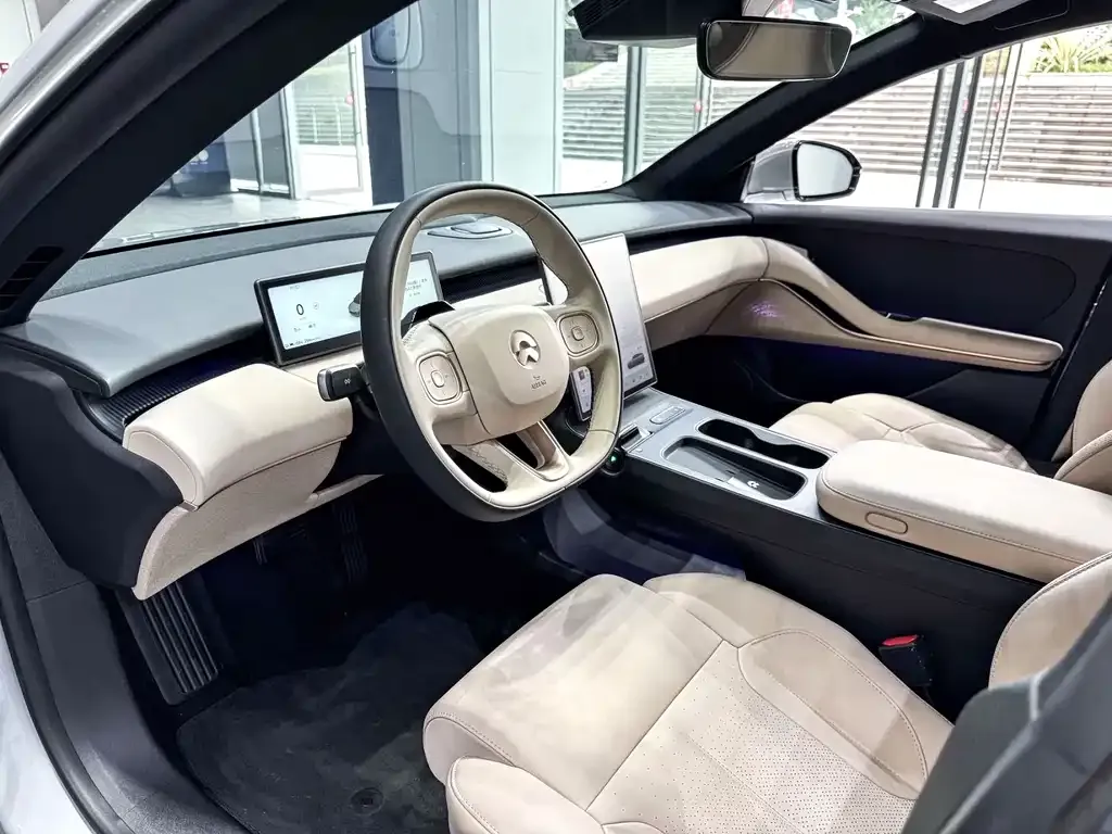 NIO ET5T 2024 из CN, фото 2