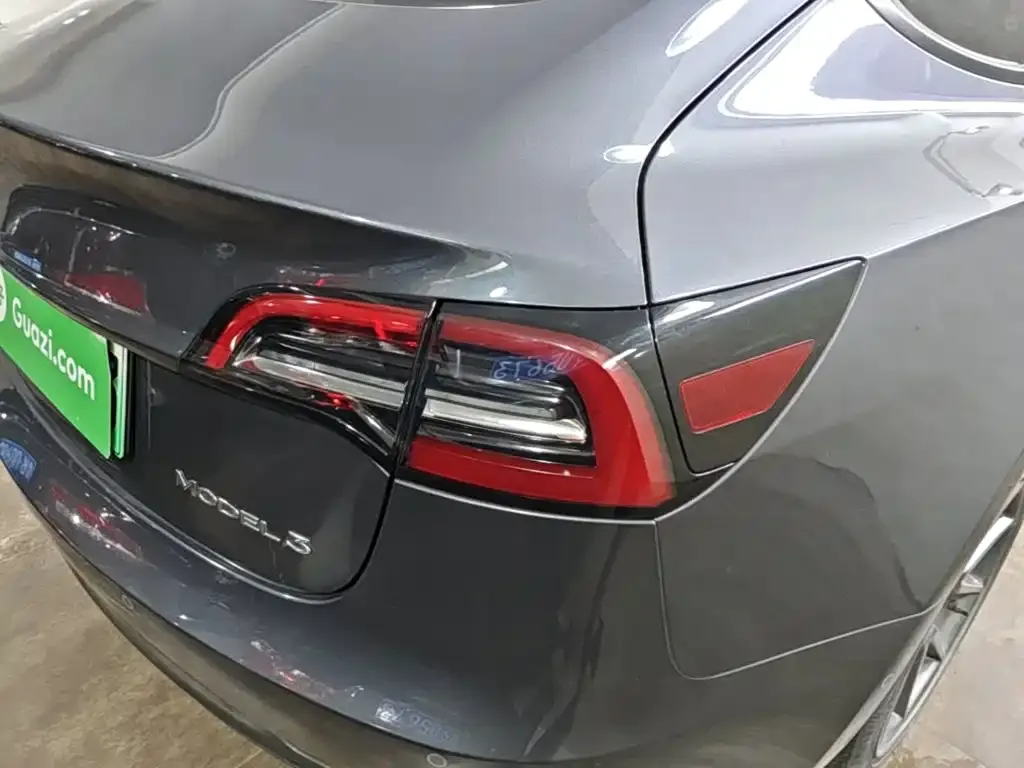 Tesla Model 3 — фото 2