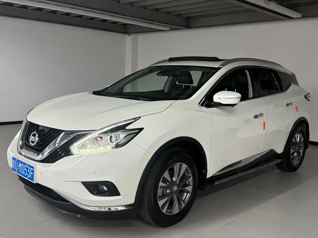 Nissan Murano — фото 1