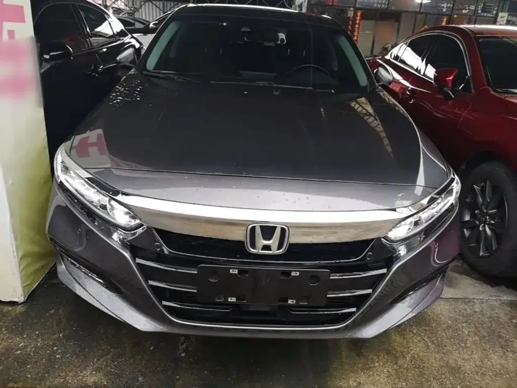 Honda Accord — фото 7