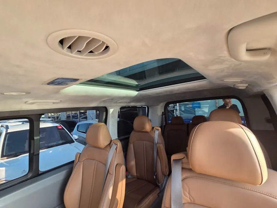 Hyundai Staria — фото 3