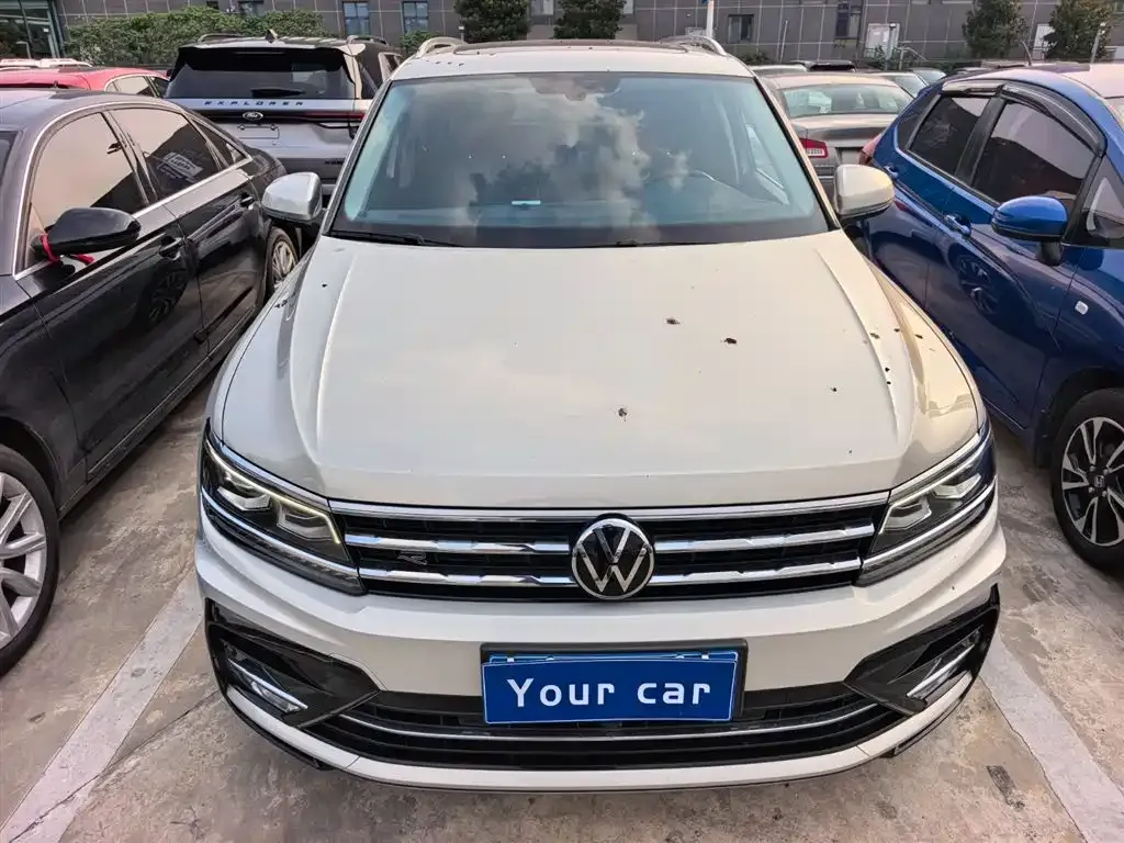 Volkswagen Tiguan L — фото 8