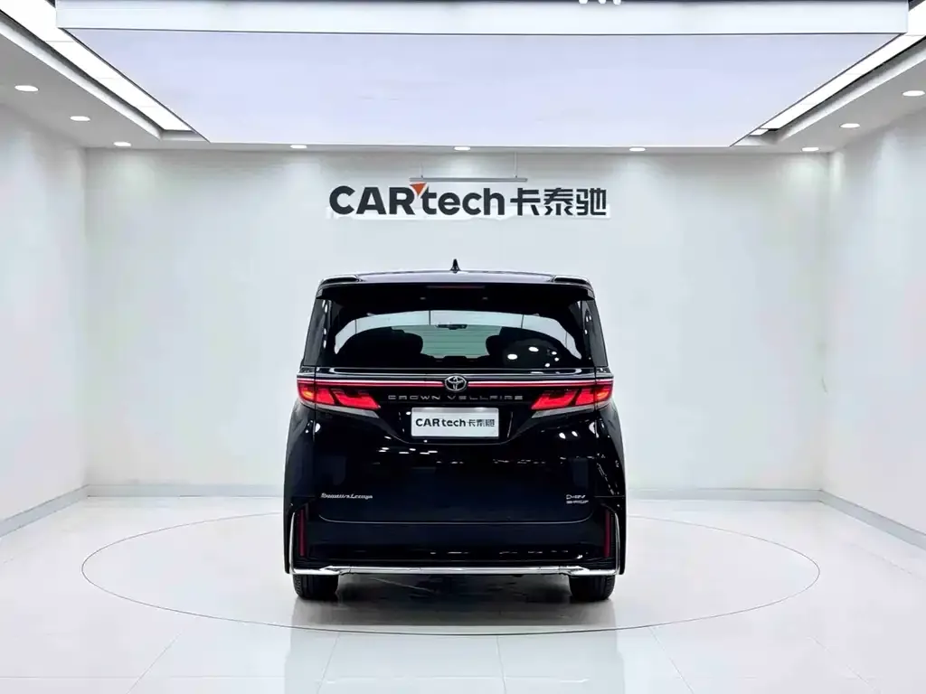 Toyota Vellfire — фото 2