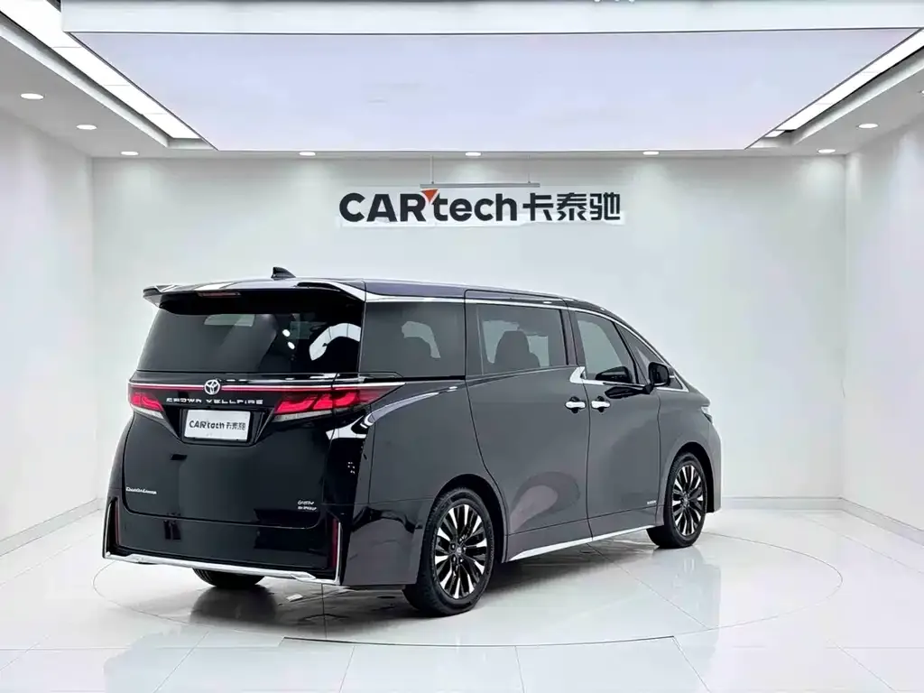 Toyota Vellfire — фото 6