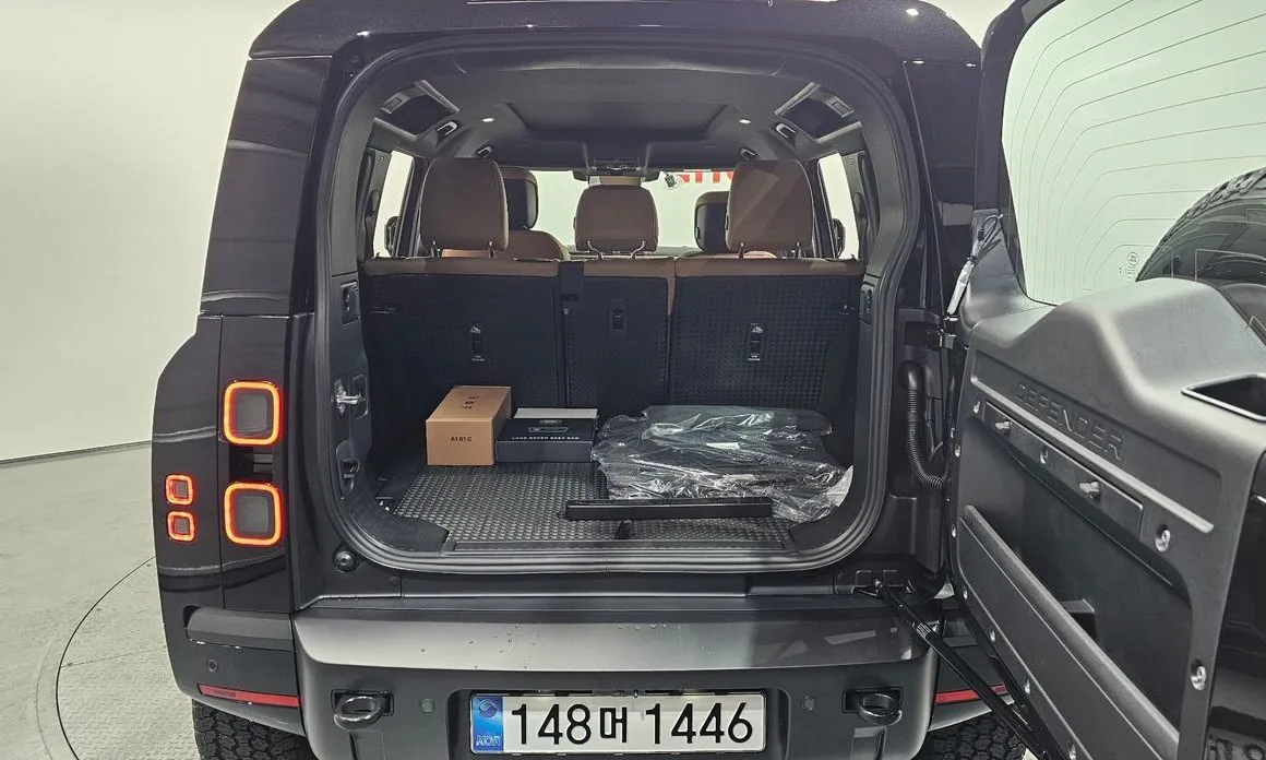 Land Rover Defender — фото 10