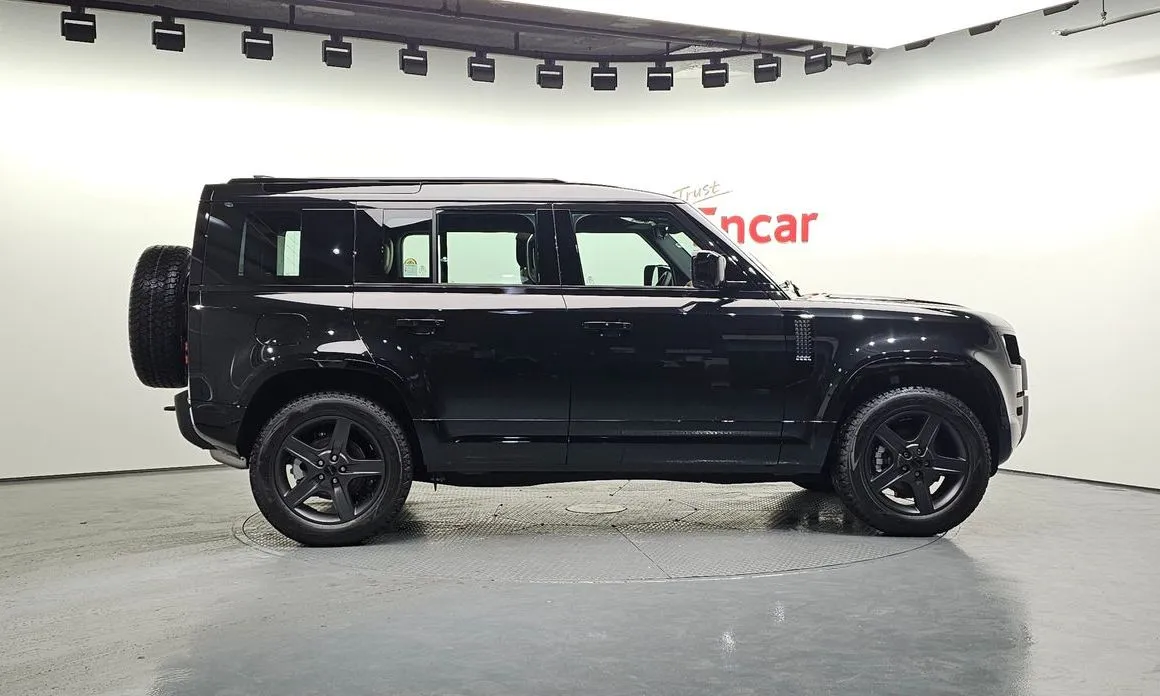 Land Rover Defender — фото 9