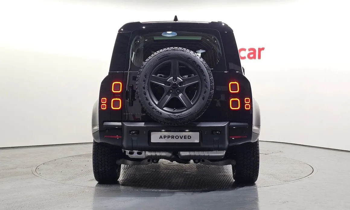 Land Rover Defender — фото 6