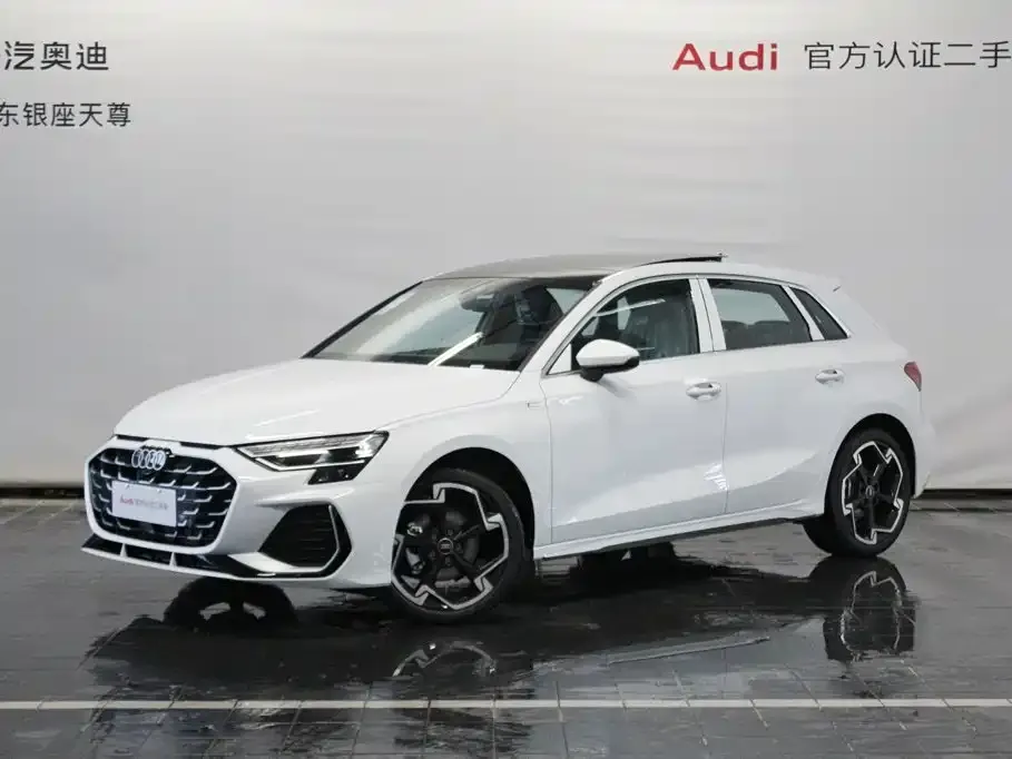 Audi A3 — фото 1