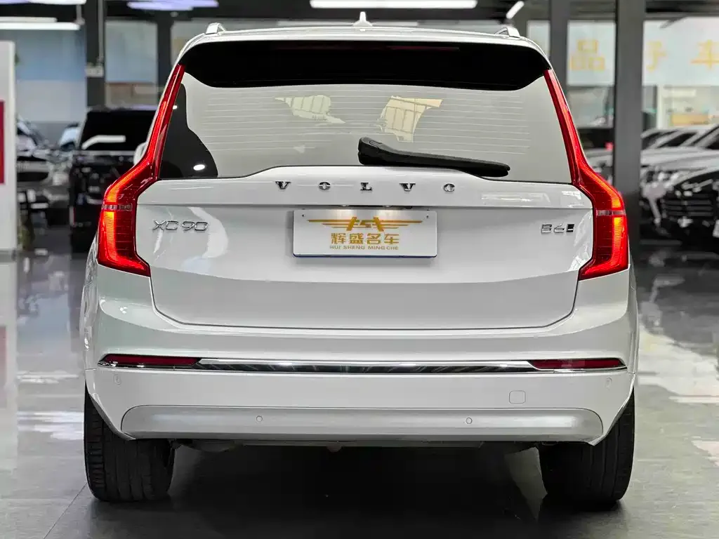 Volvo XC90 — фото 7