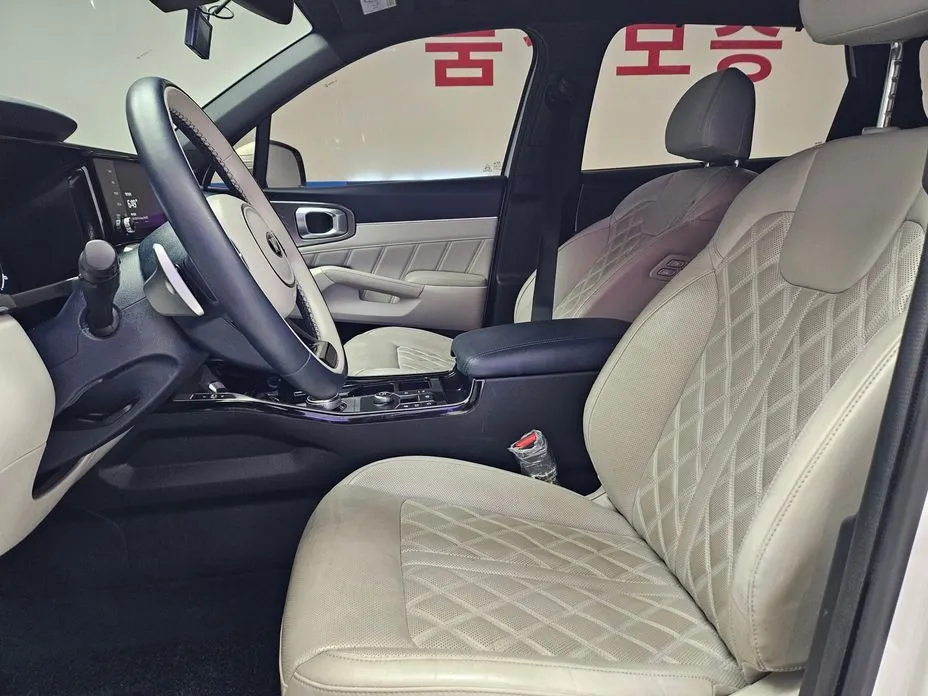 Kia Sorento — фото 7
