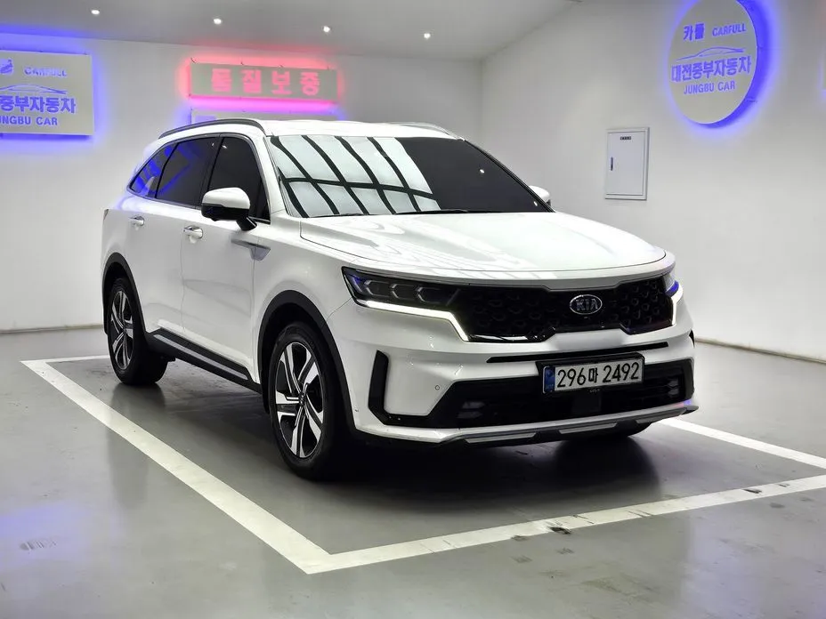 Kia Sorento — фото 5