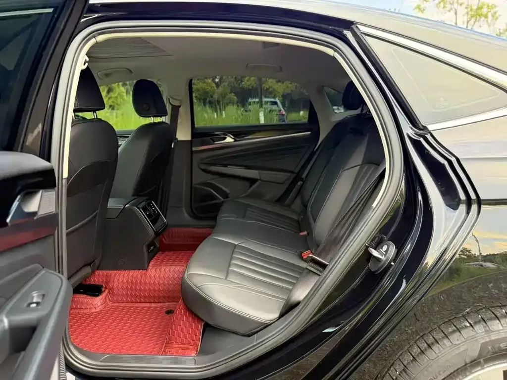 Volkswagen Passat — фото 2