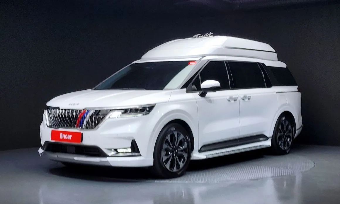 Kia Carnival — фото 1