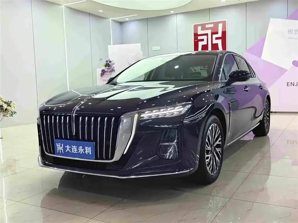 Hongqi H5 — фото 1