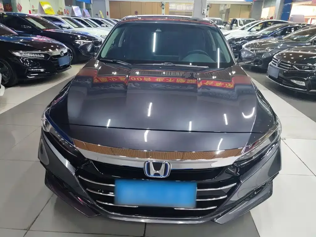 Honda Accord — фото 10