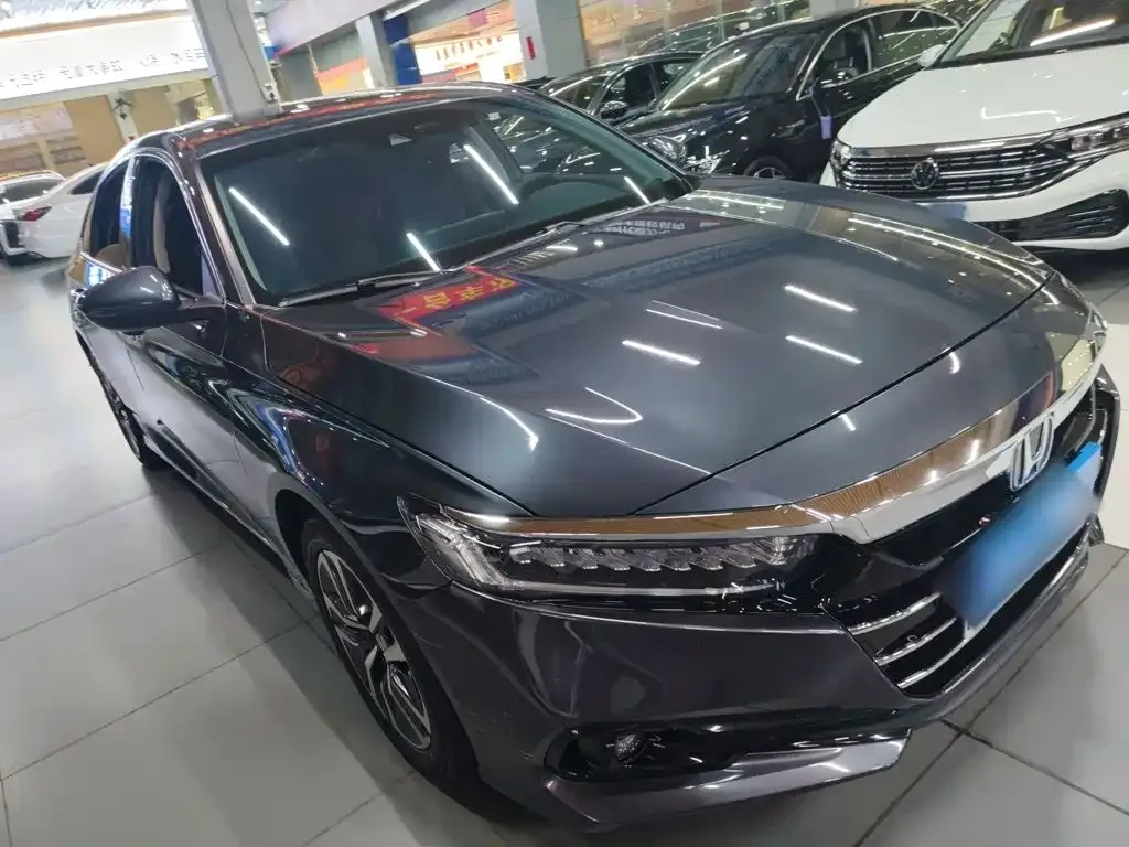Honda Accord — фото 9