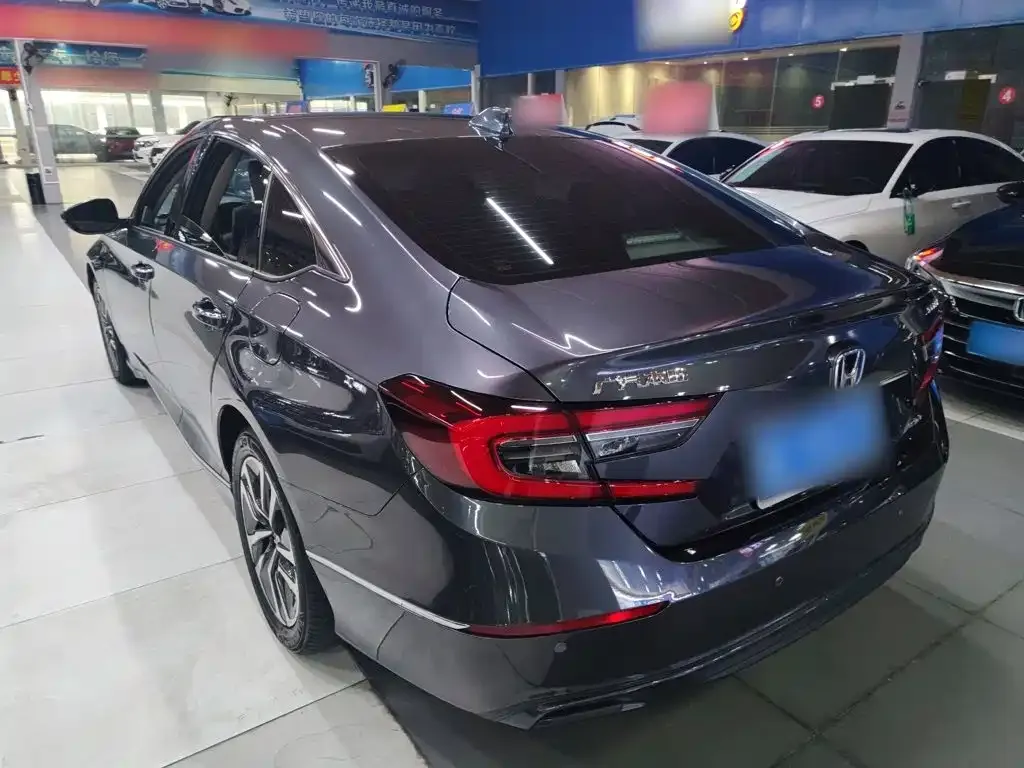 Honda Accord — фото 5